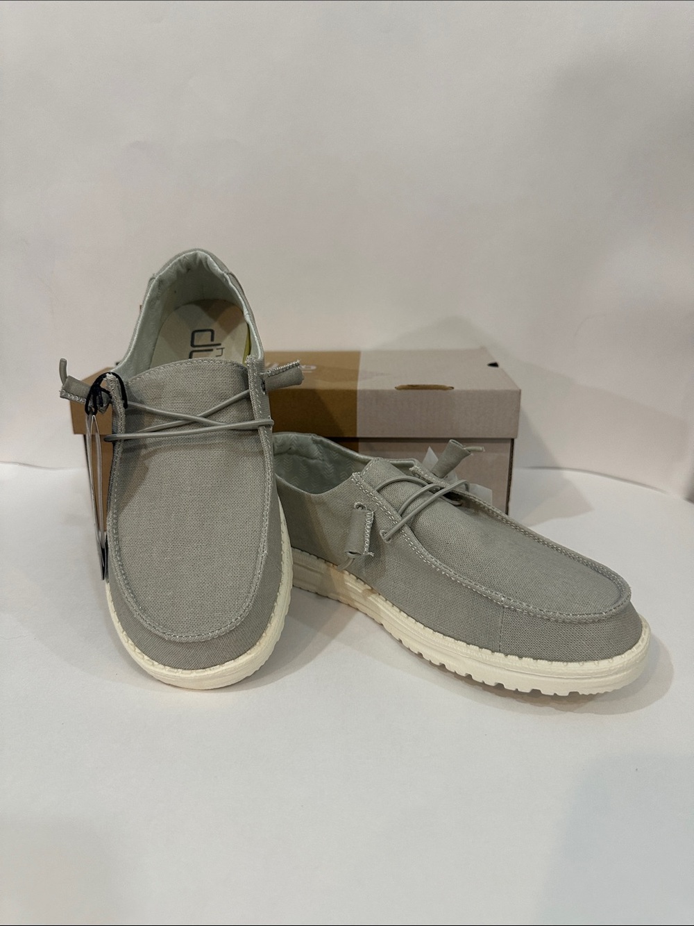 New in Box Hey Dude Canvas Wendy Boat Shoes - Light Gray, Women’s 8